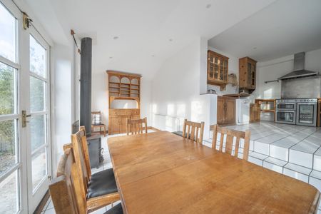 5 bedroom semi-detached house to rent - Photo 5