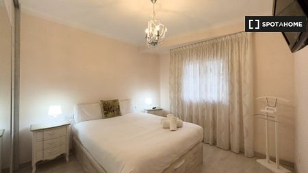 Piso de alquiler en La Guineueta - Photo 3