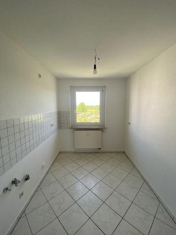 Sanierte Dreiraumwohnung mit Balkon ! - Foto 4