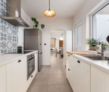 EERSTE BEZOEKDAG VOLZET! Prachtig afgewerkte woning met 3 slaapkame... - Foto 3