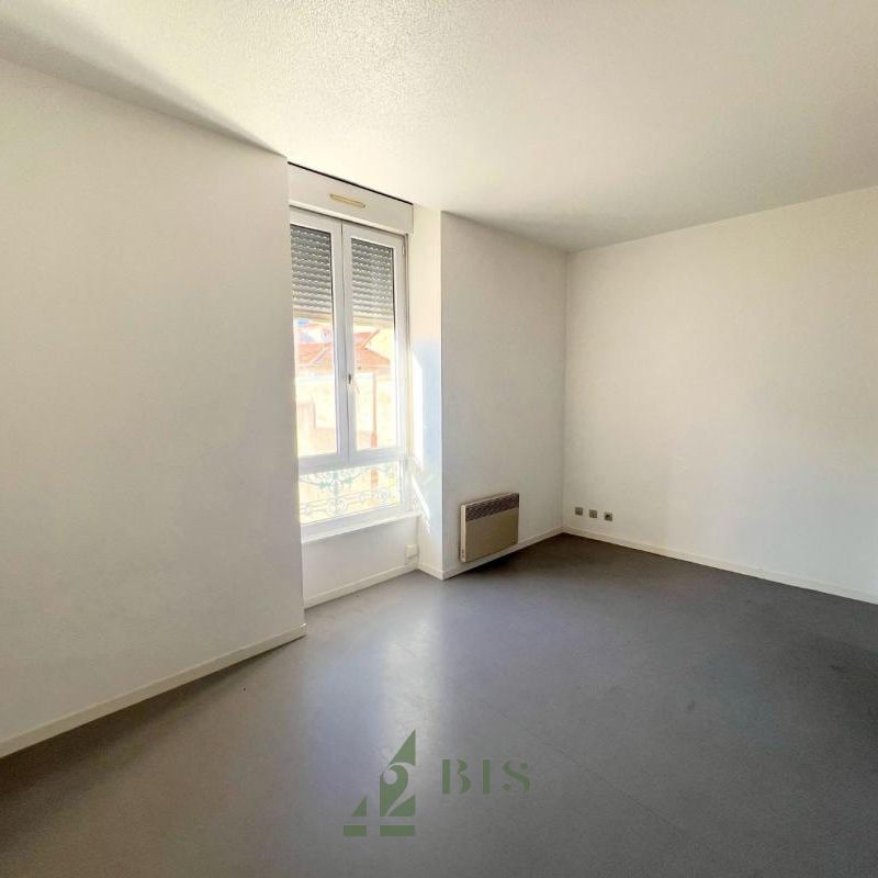 Location Appartement 1 pièce 23m² ROANNE 42300 - Photo 1