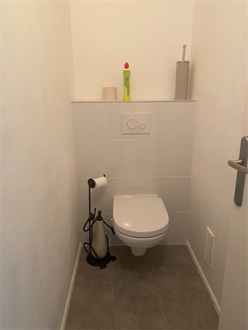 Location Appartement 1 pièce 40m² - Photo 3