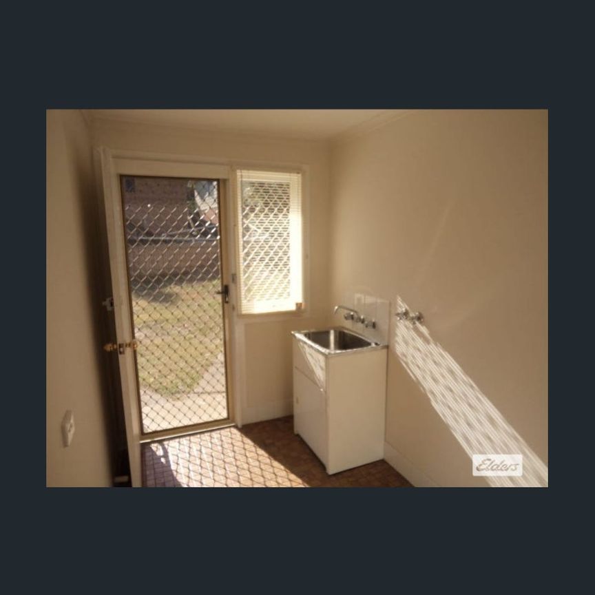 Great Size 4 Bedroom Home - Photo 1