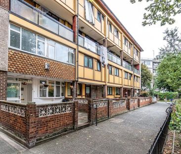 3 bedroom flat to rent - Photo 2