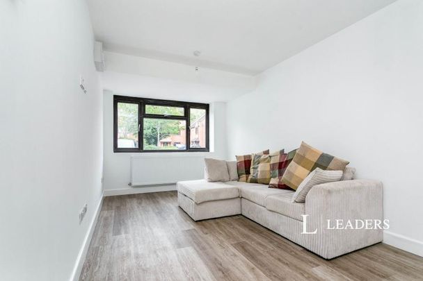 1 bedroom property to rent Fishers Field, Buckingham, Buckinghamshire, MK18 - Photo 1