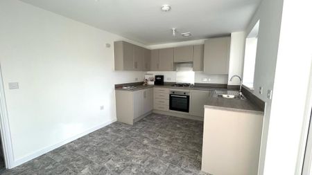 3 bedroom detached house to rent - Photo 5