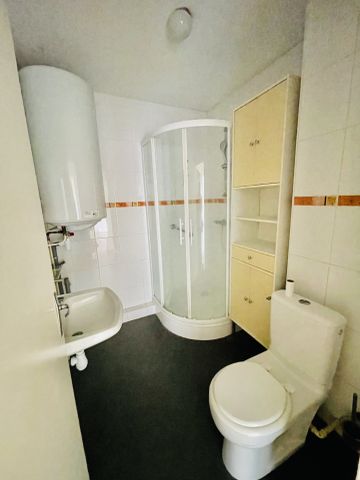 Location Appartement 2 pièces 34m² CHATELLERAULT 86100 - Photo 5