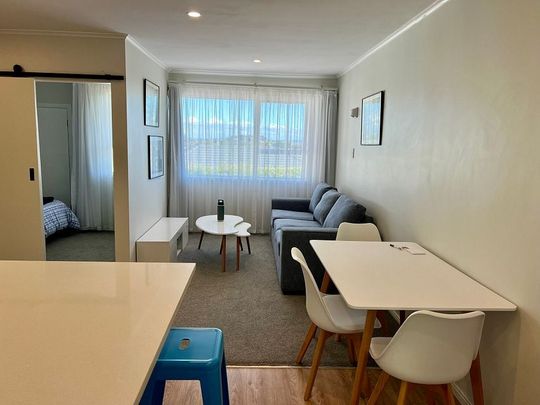 Modern 3br *GREAT LOCATION *Fully Furnished* - Photo 1