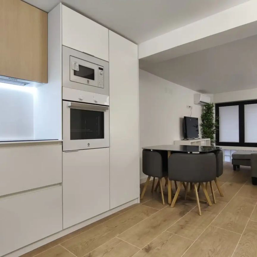 Piso de alquiler en Calle Lanuza, Fuente del Berro - Photo 1