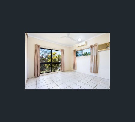 31 Pilosa Street, Redlynch, Qld 4870 - Photo 2