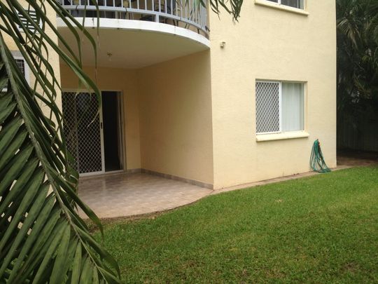 Ground Floor Unit in Convenient Location - Photo 1