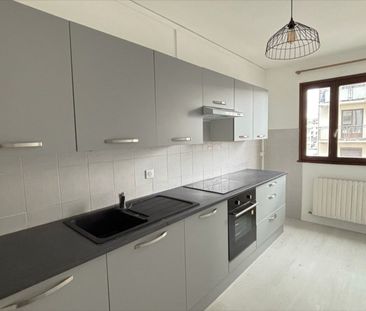Location Appartement 4 pièces 87m² - Photo 3