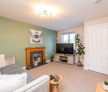 2 bed House To Let - Photo 2