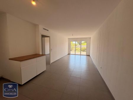 Location Appartement 2 pièces 50m² MARTIGUES 13500 - Photo 2