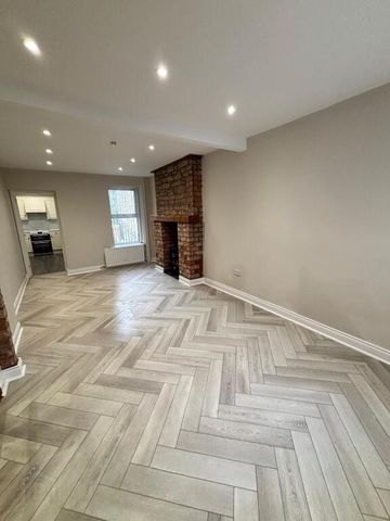 18 Robert Street, Newtownards, BT23 4DN - Photo 4