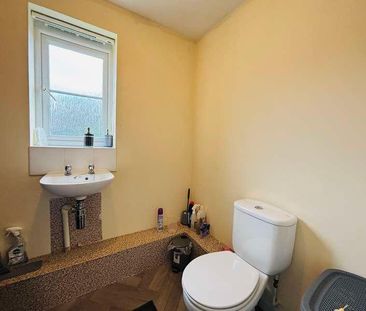 Everside Drive, M8 - Photo 1