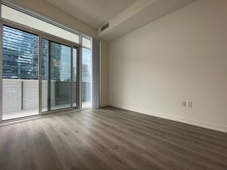 For Lease - 138 Downes Street Unit# 2210, Toronto, Ontario - Photo 2