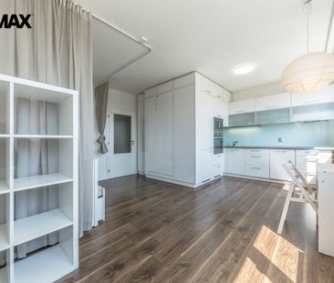 Pronájem bytu 1+kk v osobním vlastnictví 30 m², Klecany - Фото 4