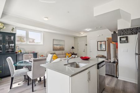 For Lease - 3409 Ridgeway Drive Unit# 35, Mississauga, Ontario - Photo 2