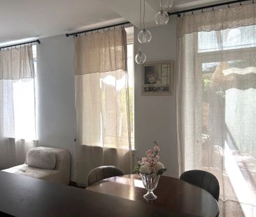 Location Appartement 3 pièces 78m² MARSEILLE 6ème - Photo 5