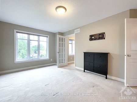 For Lease - 1070 Ottenbrite Crescent, Kanata, Ontario - Photo 2