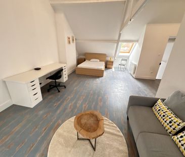 Location Maison 7 pièces 205m² LILLE 59000 - Photo 2