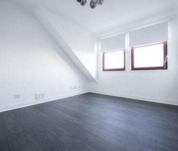 2 bedroom property to rent - Photo 3