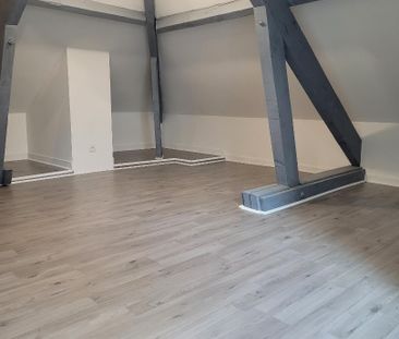 Location Appartement 4 pièces 97m² VIESLY 59271 - Photo 6
