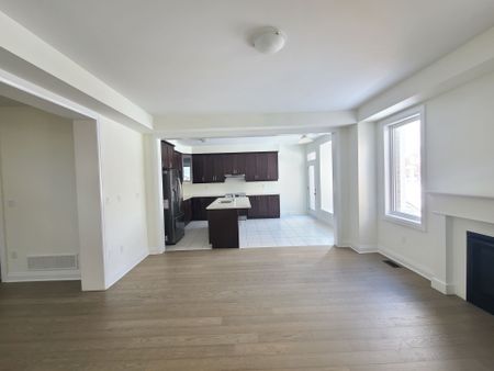 For Lease - 3246 Chimney Swift Crescent, Pickering, Ontario - Photo 3