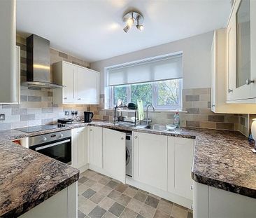 2 bedroom apartment to rent - Photo 5