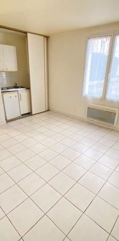 Studio Coignières 20 m² - Photo 1