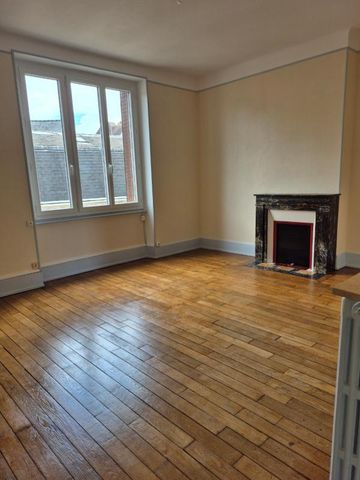 Location Appartement 4 pièces 83m² AUTUN 71400 - Photo 2
