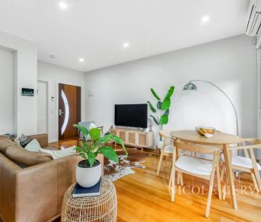 “Style & Luxury in Pascoe Vale” - Photo 6