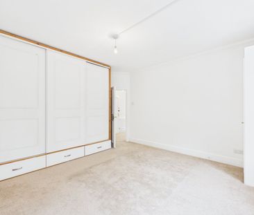 1 bedroom Flat in High Town Road, Maidenhead - Photo 2