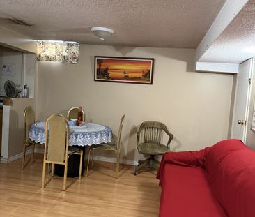 For Lease - 7695 Anaka Drive, Mississauga, Ontario - Photo 2