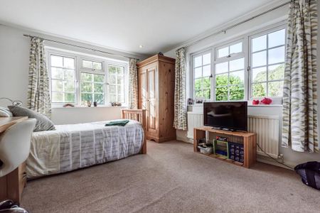 3 bedroom detached house to rent - Photo 5