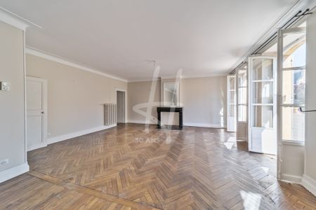 Location Appartement 6 pièces 185m² METZ 57000 - Photo 4