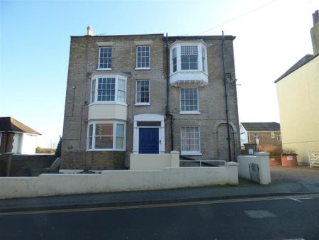 1 bedroom flat to rent - Photo 4