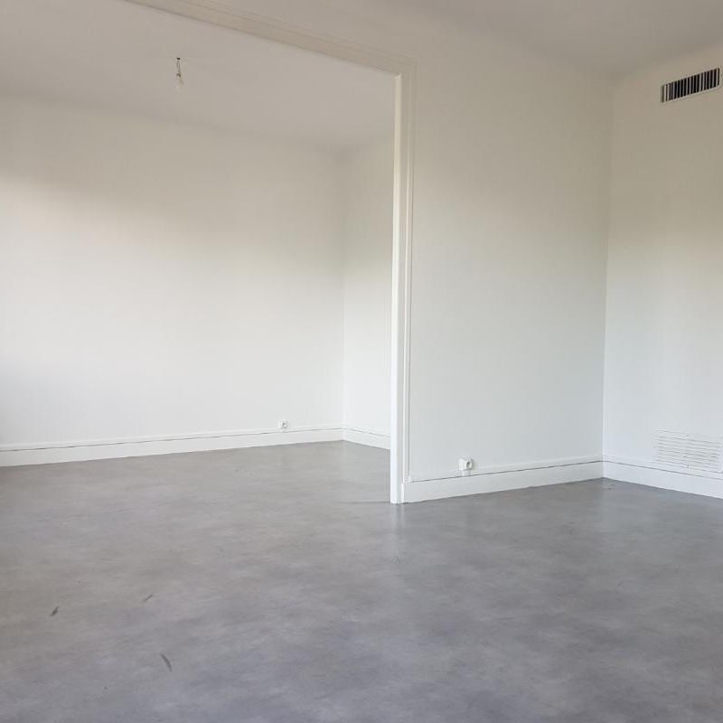 Location Appartement 3 pièces 66m² CHAMBERY 73000 - Photo 1