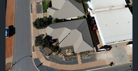 Central Modern South Hedland Home - Photo 4