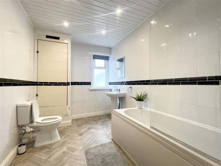 1 bed house share to rent in Burnley Road, Burnley, BB10 - Photo 5