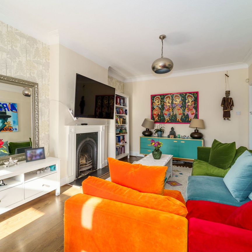 Christopher Avenue, London, W7 2BN - Photo 1