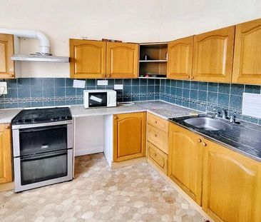 4 bedroom terraced house to rent - Photo 3