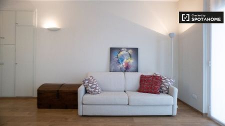 milan, Lombardy 20148 - Photo 3