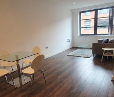 2 bedroom flat to rent - Photo 2