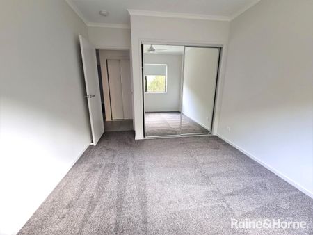 11 Morningview Place, Carindale, QLD 4152 - Photo 4