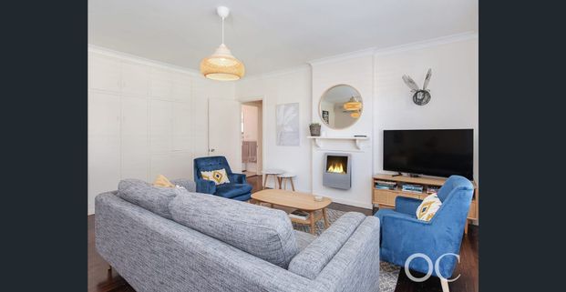 Open the Door To Leafy Living in a Fully Furnished Unley Park Retreat - Photo 1