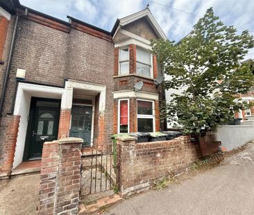 2 bedroom maisonette to rent - Photo 6