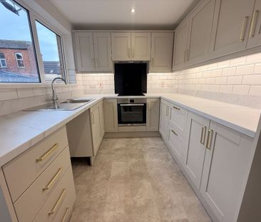 66 Connsbrook Avenue, Belfast BT4 1JW - Photo 3