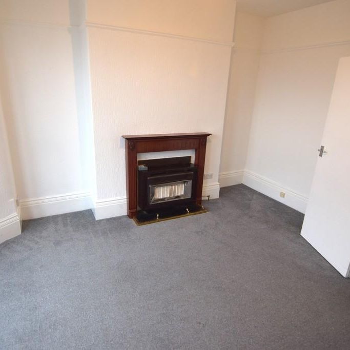 2 bedroom ground floor flat to rent - Photo 1